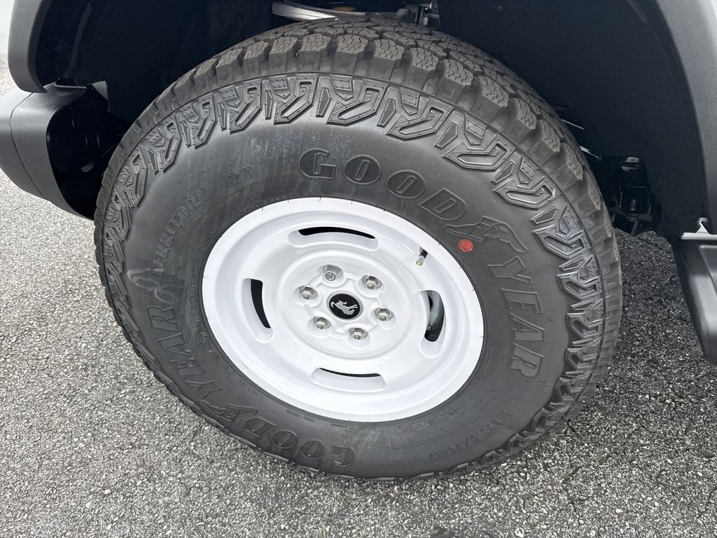 2026 Avalanche Gray Ford Bronco Heritage Edition 4X4 SUV