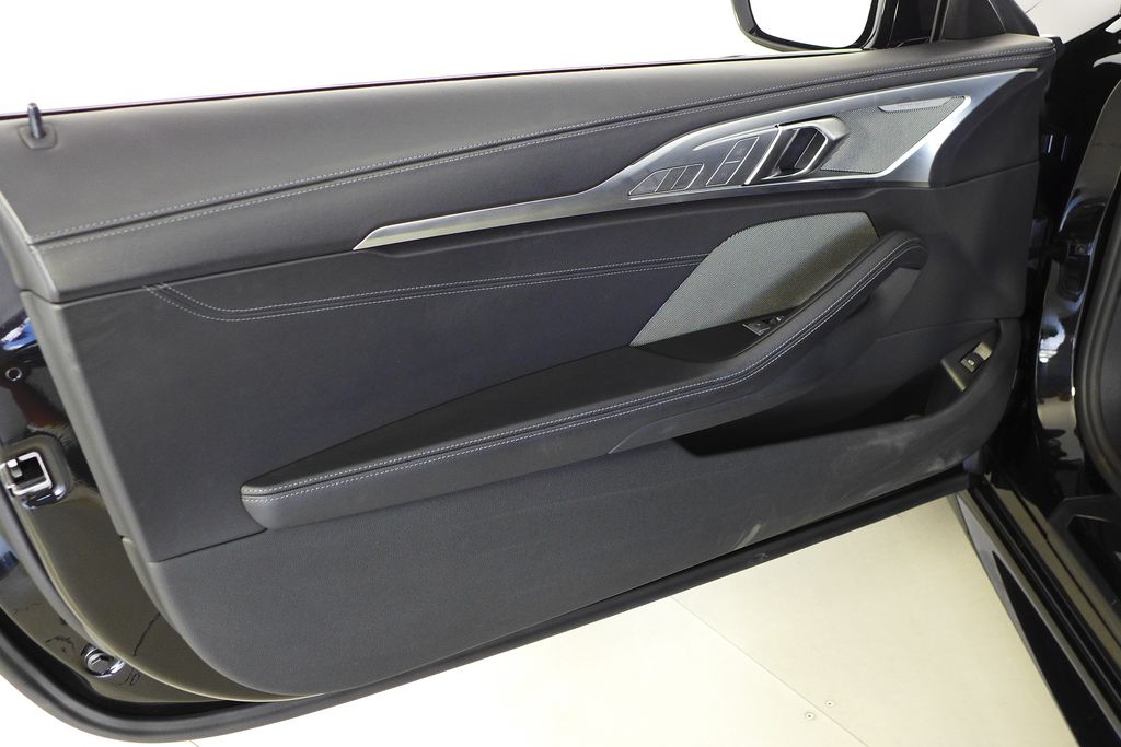 Thumbnail: 2023 BMW M8 - 12