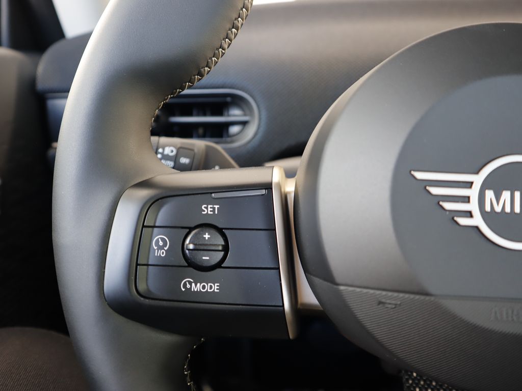 Thumbnail: 2025 MINI Cooper - 12