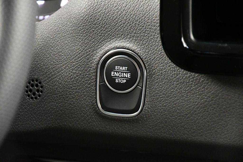 Thumbnail: 2025 Mercedes-Benz Sprinter - 20