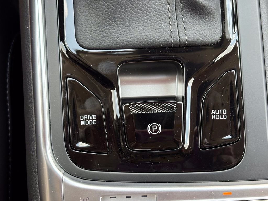New 2026 Kia Carnival MPV Van