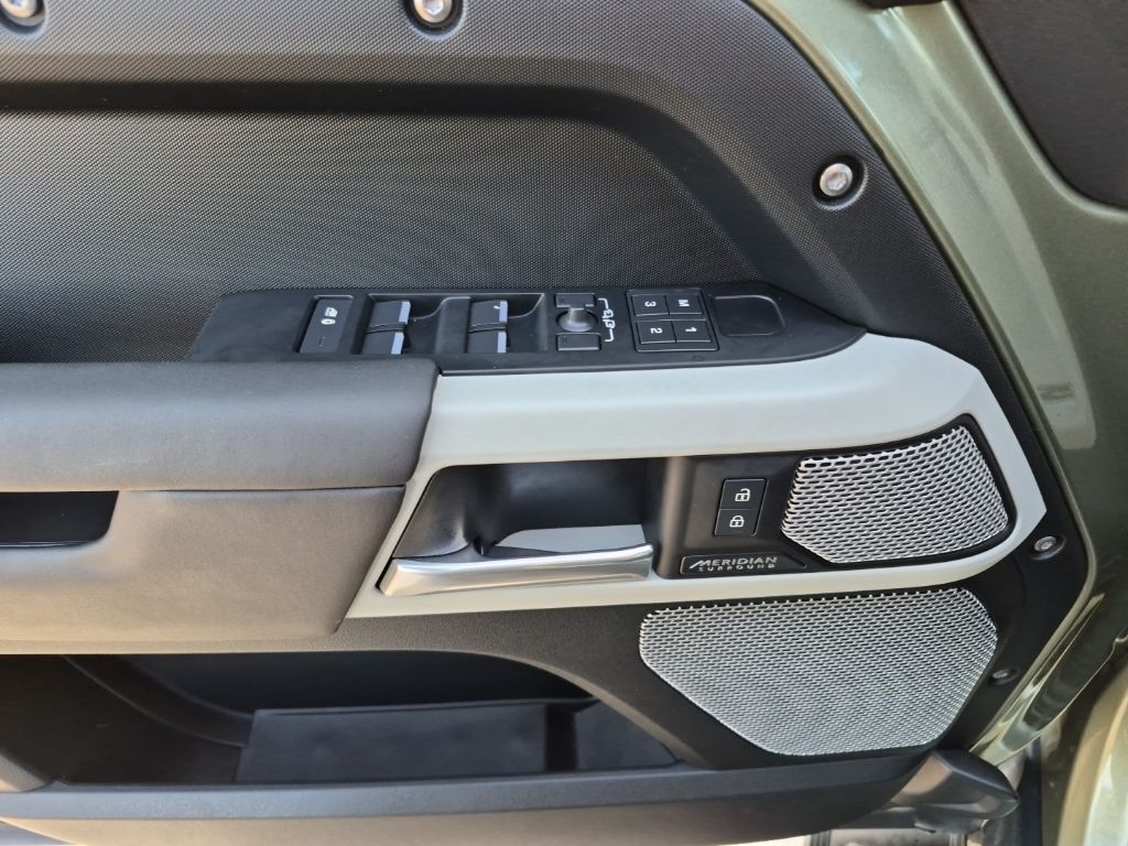 Used Car 2024 Land Rover Defender 130  X-dynamic Se For Sale Under $60,000 In Austin, Texas