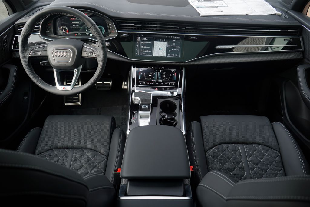 Thumbnail: 2026 Audi SQ7 - 8