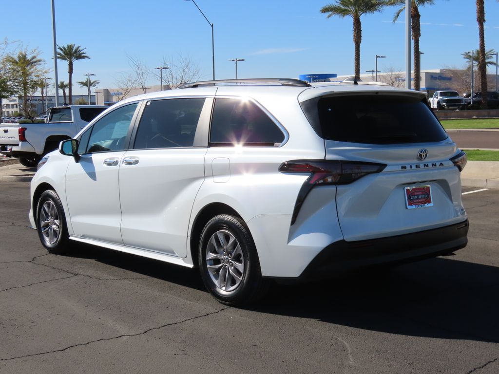 2023 Toyota Sienna XLE 7