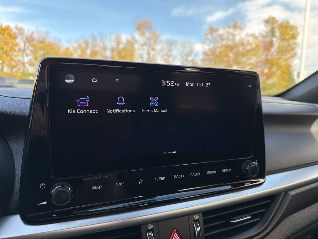 Thumbnail: 2023 Kia Forte - 31