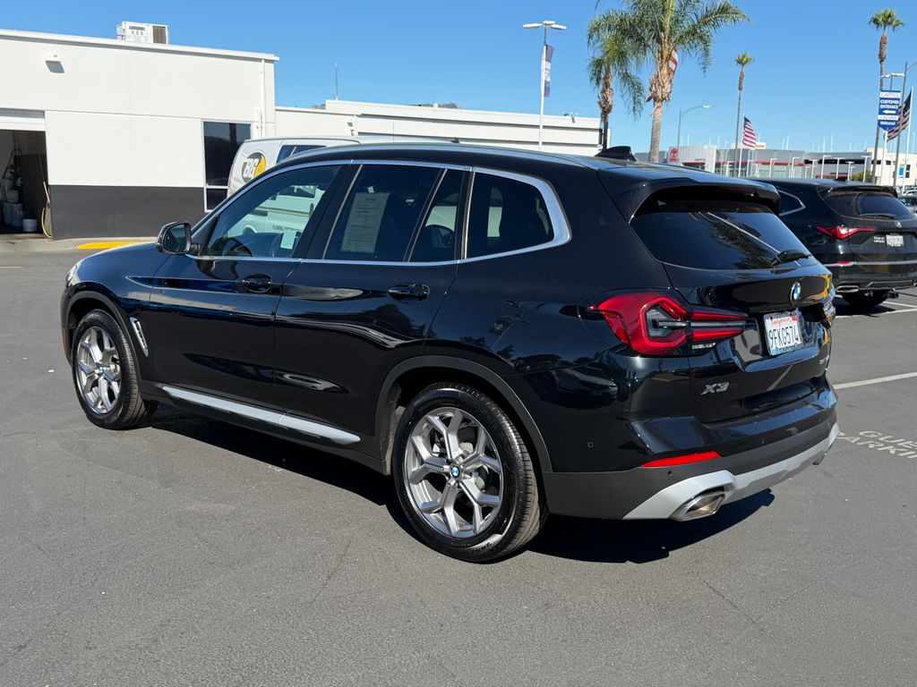 Thumbnail: 2023 BMW X3 - 8