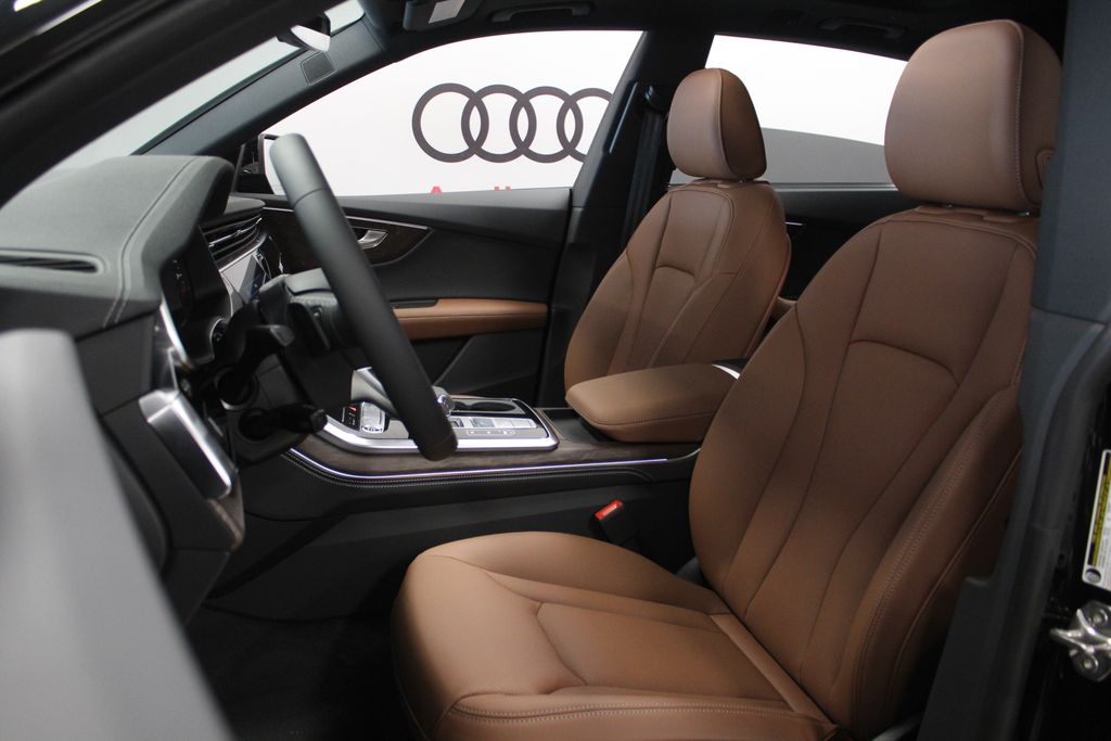 Thumbnail: 2027 Audi Q8 - 12