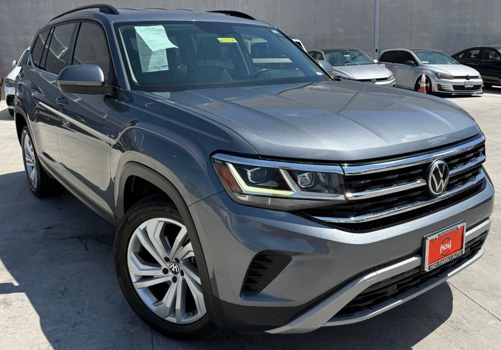 Platinum Gray Metallic 2021 Volkswagen Atlas SUV / Crossover Front-Wheel Drive 8-Speed Automatic