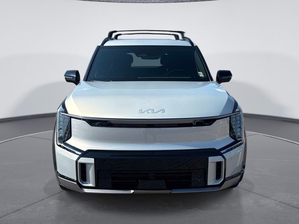 Used 2024 White Kia GT-Line image 2