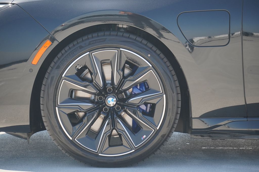 Thumbnail: 2026 BMW 7 Series - 5