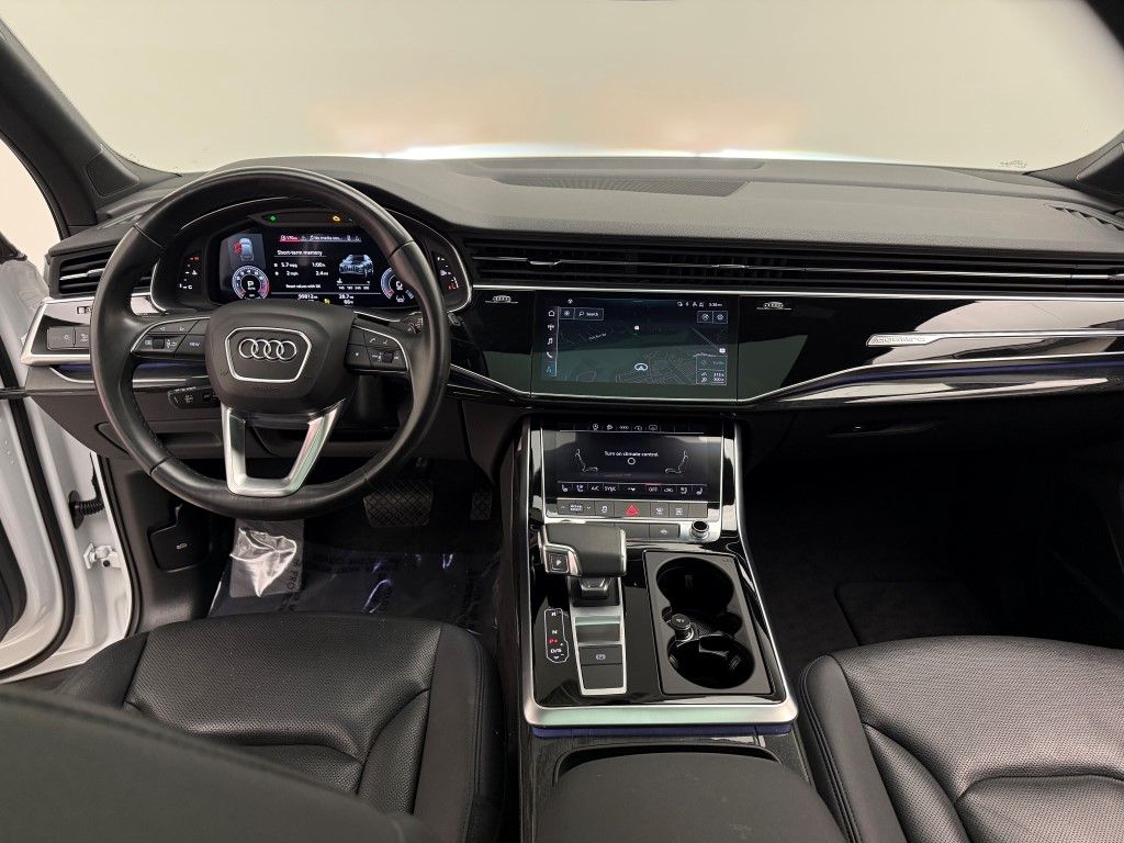 Thumbnail: 2021 Audi Q7 - 32