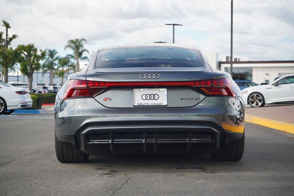2025 Audi e-tron GT Premium Plus 7