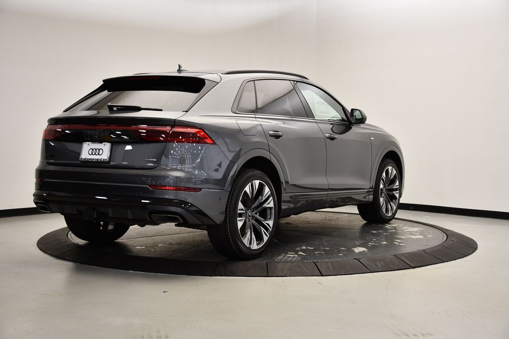 2025 Audi Q8  5