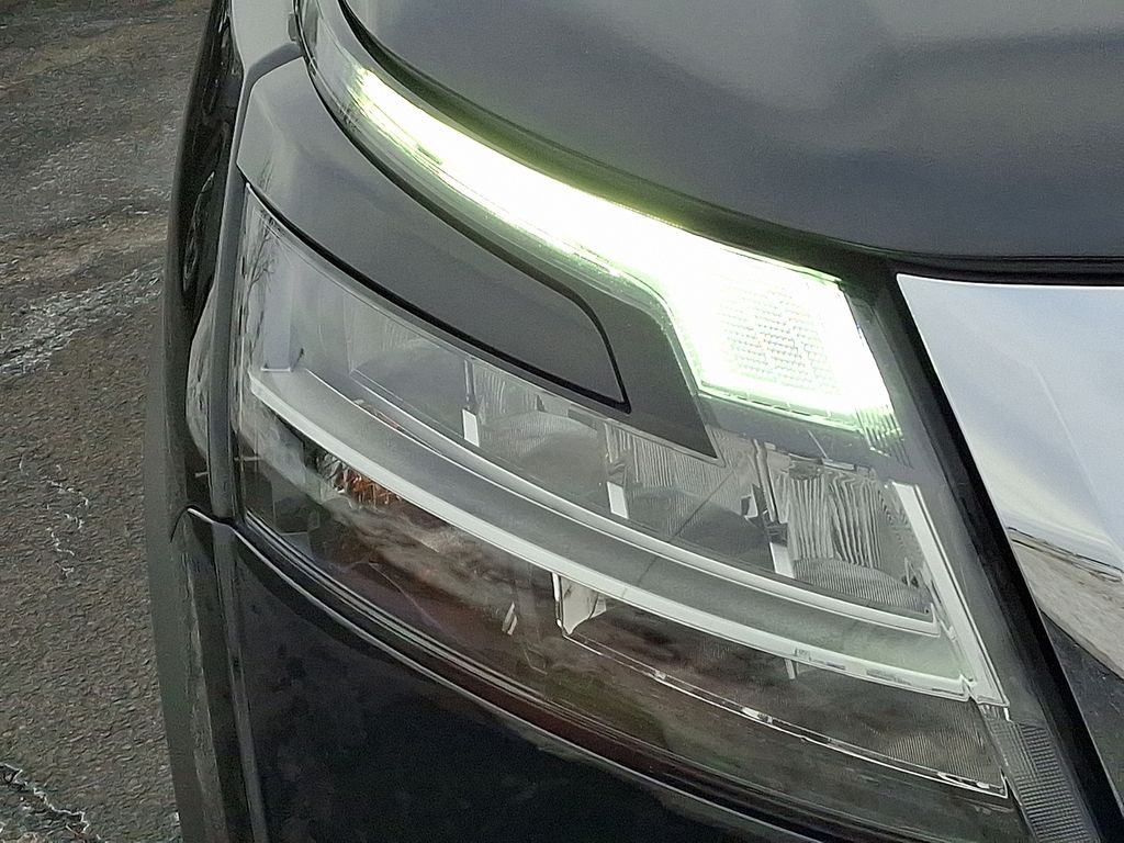 Thumbnail: 2024 Nissan Pathfinder - 9