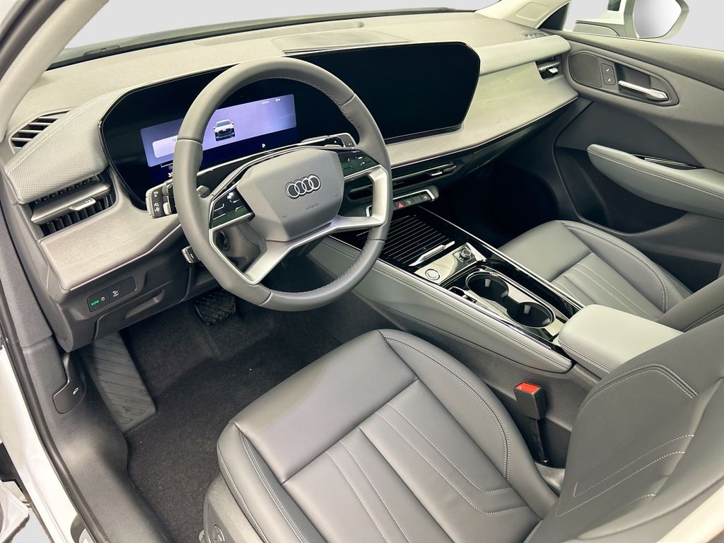 Thumbnail: 2026 Audi Q3 - 10