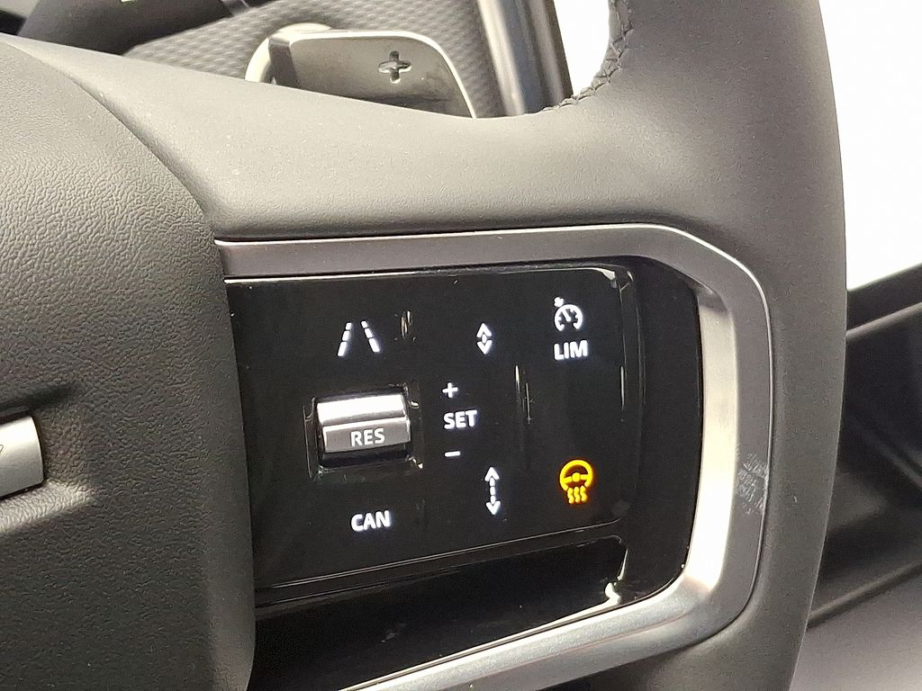 Thumbnail: 2025 Land Rover Discovery Sport - 24