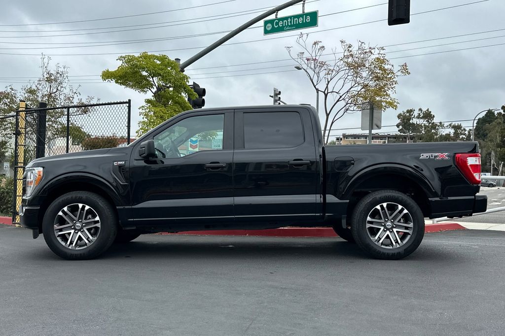 2022 Ford F-150 XL photo