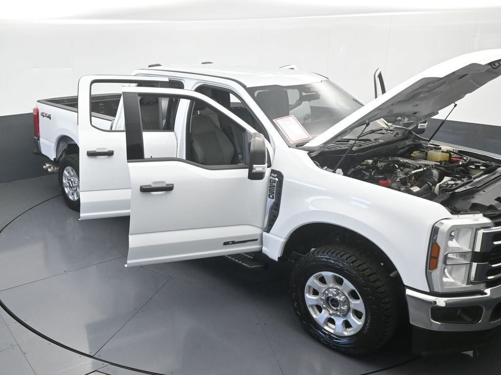Used 2024 Oxford White Ford XLT image 68