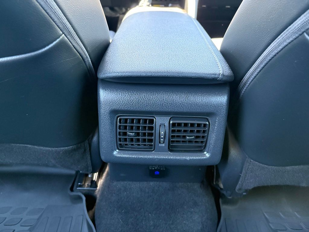 2023 Toyota Camry Hybrid XSE