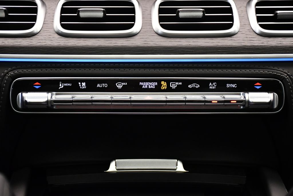 Thumbnail: 2025 Mercedes-Benz GLE - 30