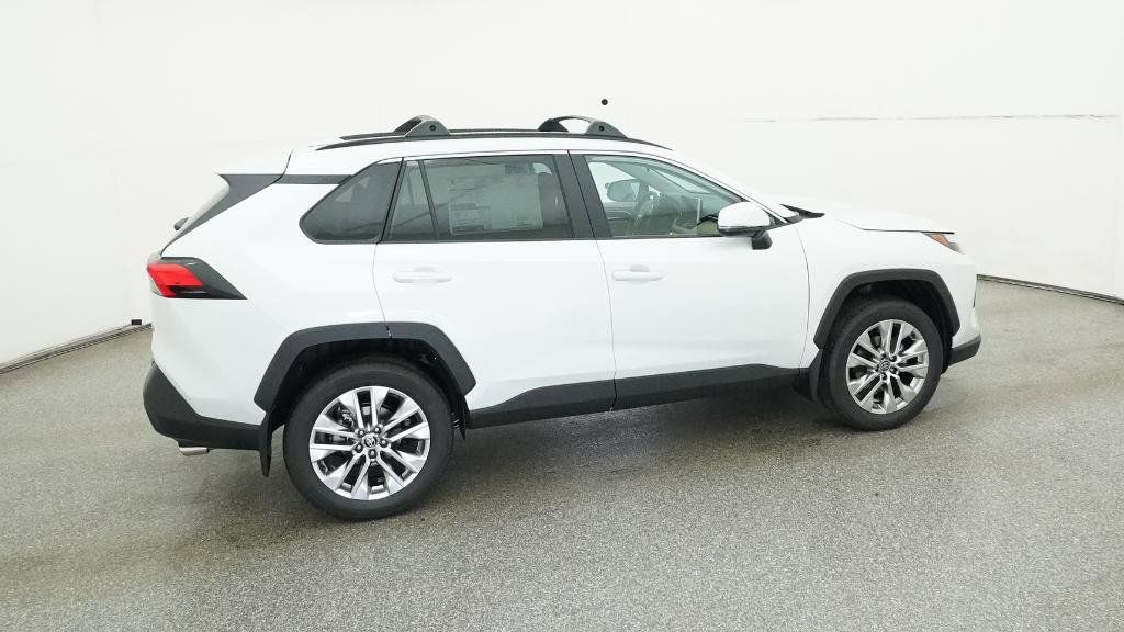 Thumbnail: 2025 Toyota RAV4 - 13