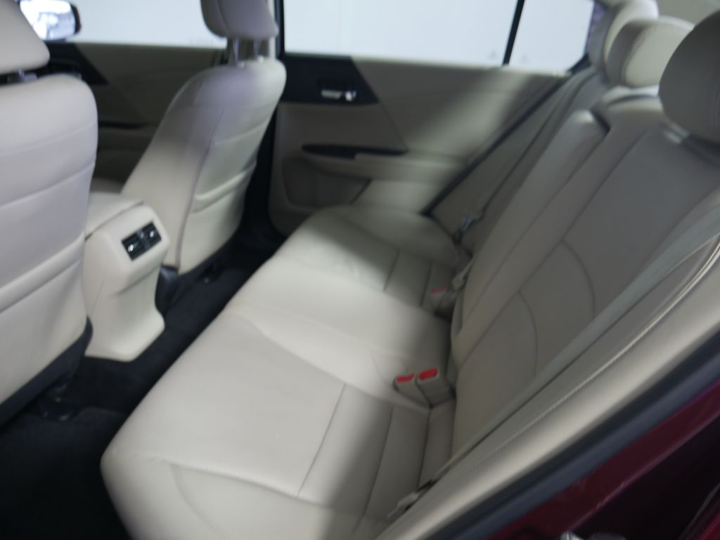 Thumbnail: 2016 Honda Accord - 12