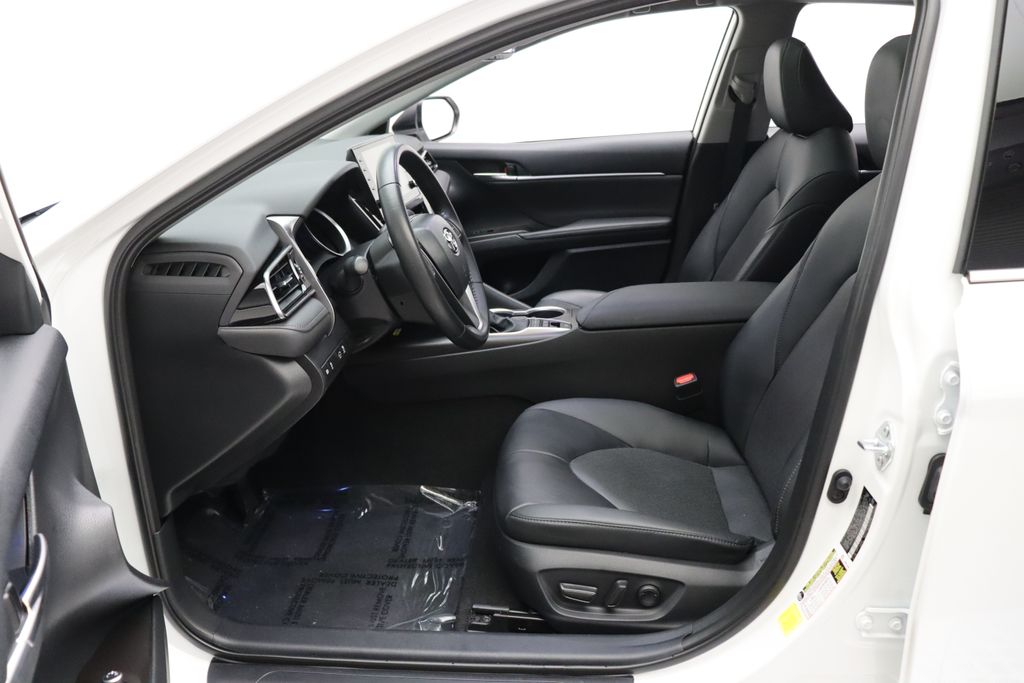 2023 Toyota Camry XLE 14