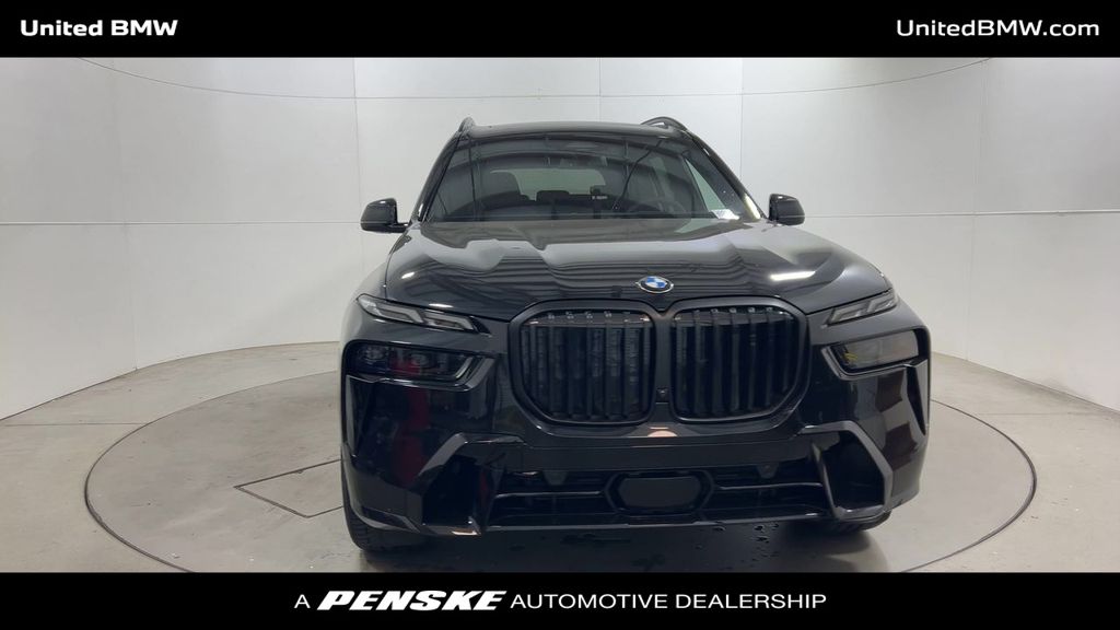 Thumbnail: 2026 BMW X7 - 3