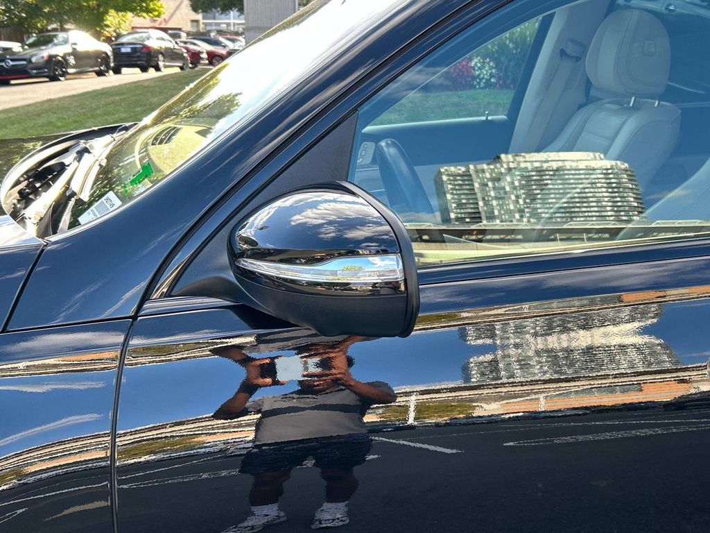 Thumbnail: 2022 Mercedes-Benz GLS - 13