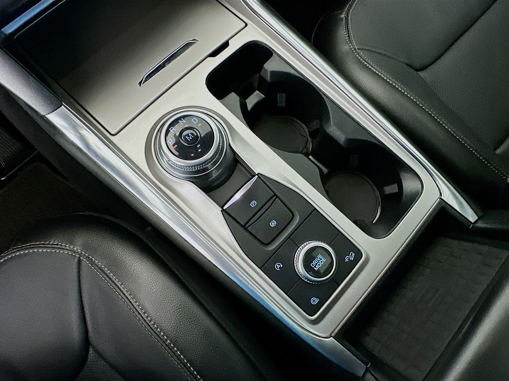 Thumbnail: 2020 Ford Explorer - 17