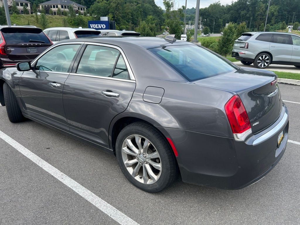 Used 2018 Gray Chrysler Limited image 11
