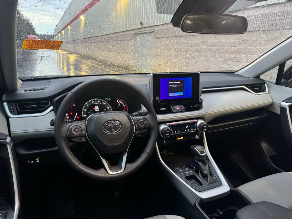 2024 Toyota RAV4 XLE Premium 12