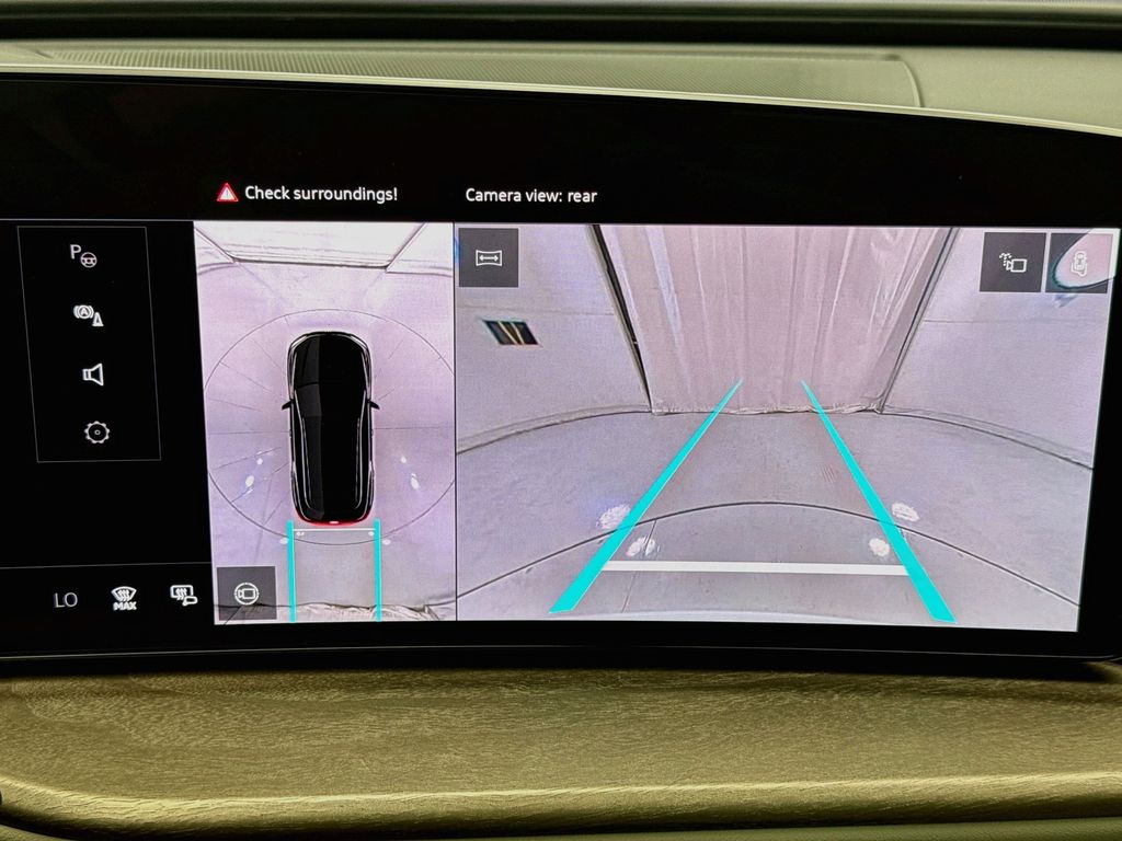 Thumbnail: 2025 Audi Q5 - 15