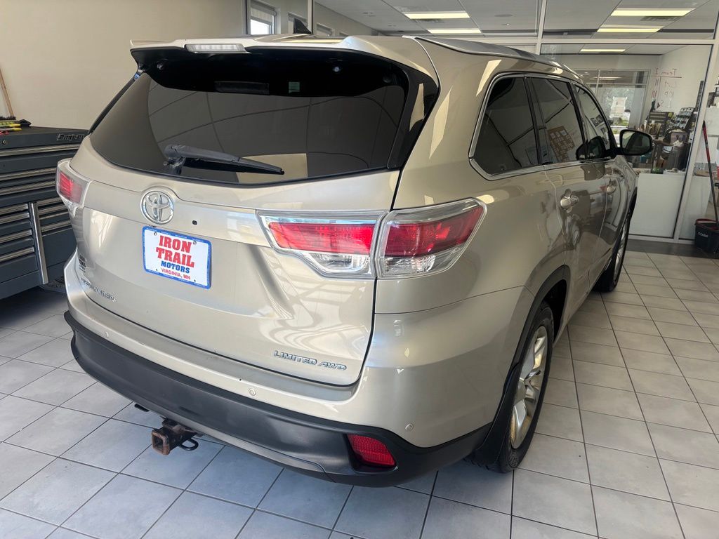 Used 2015 Toyota Highlander SUV