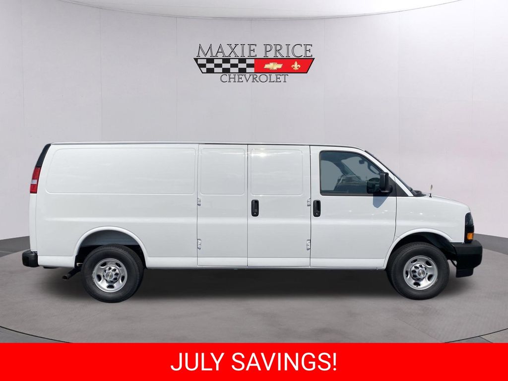 New 2026 Chevrolet Express 2500 Van
