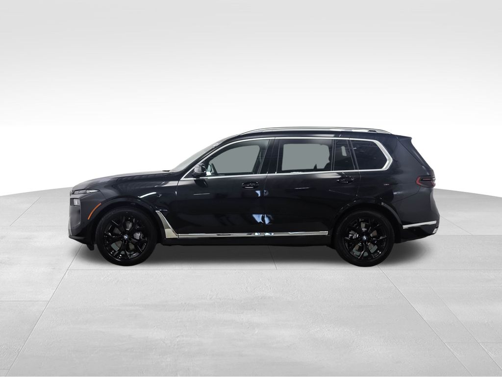 Thumbnail: 2026 BMW X7 - 3