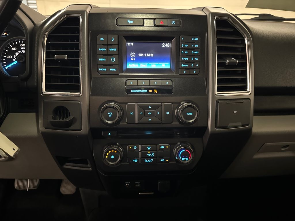 Used 2015 Blue Ford XLT image 24