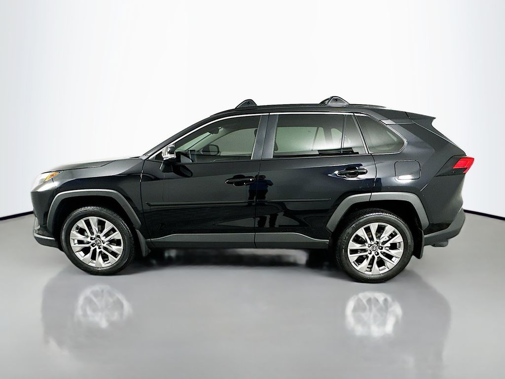 Thumbnail: 2025 Toyota RAV4 - 8