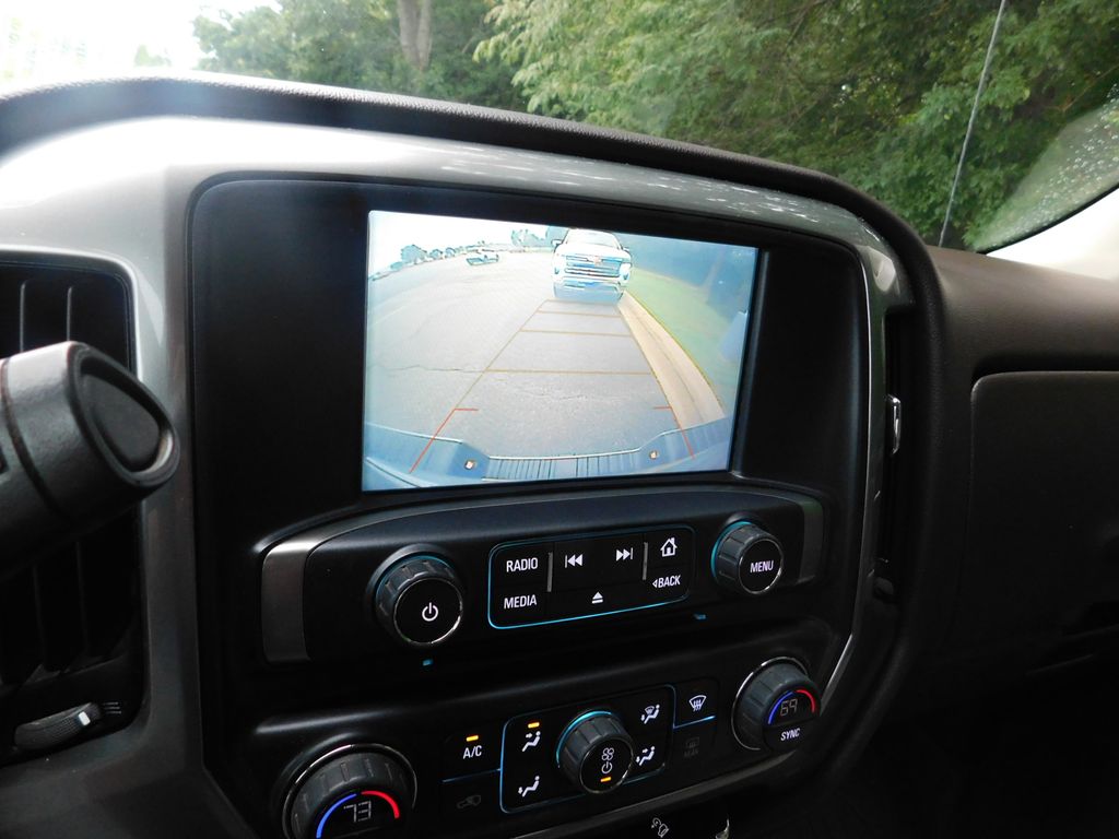 Thumbnail: 2018 Chevrolet Silverado 1500 - 10