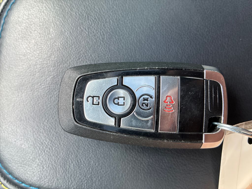 2025 Ford Maverick Lobo High Gray at Bob Ruth Ford