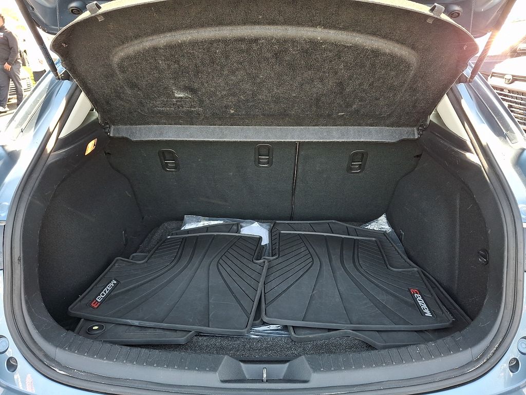 Thumbnail: 2016 Mazda Mazda3 - 27