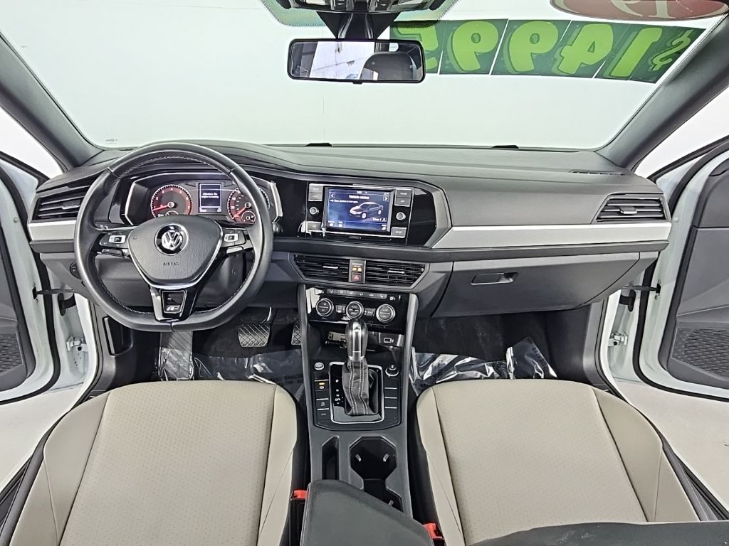 Thumbnail: 2019 Volkswagen Jetta - 24