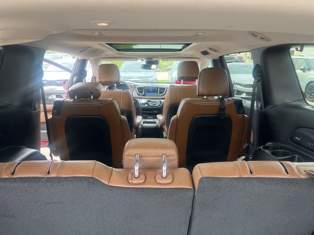 2018 Chrysler Pacifica Limited photo