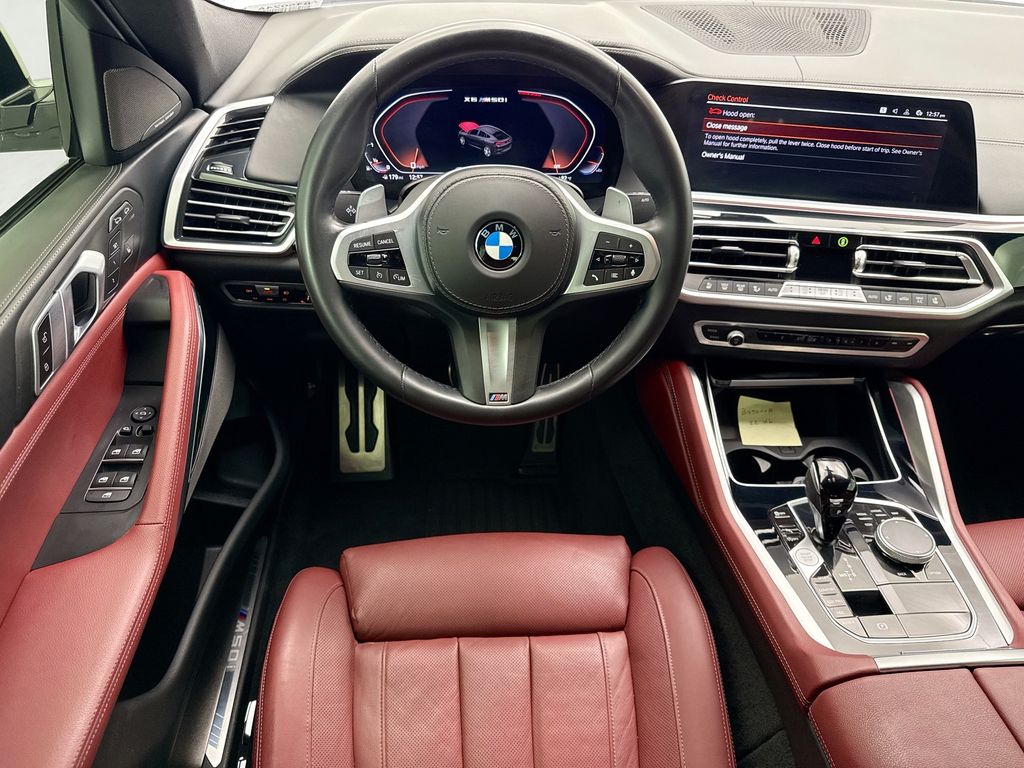 Thumbnail: 2022 BMW X6 - 10
