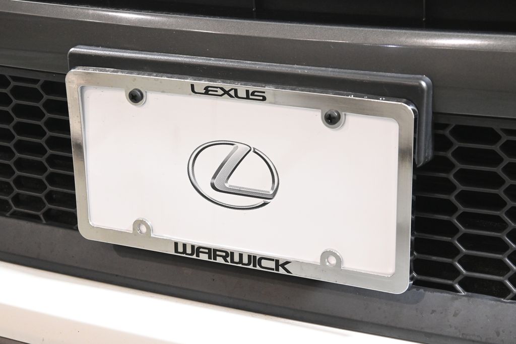 Thumbnail: 2016 Lexus GX - 14