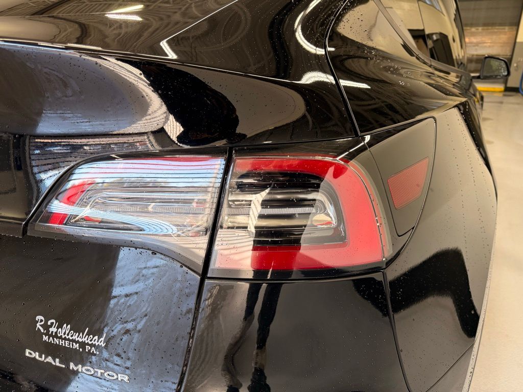 Thumbnail: 2022 Tesla Model Y - 5