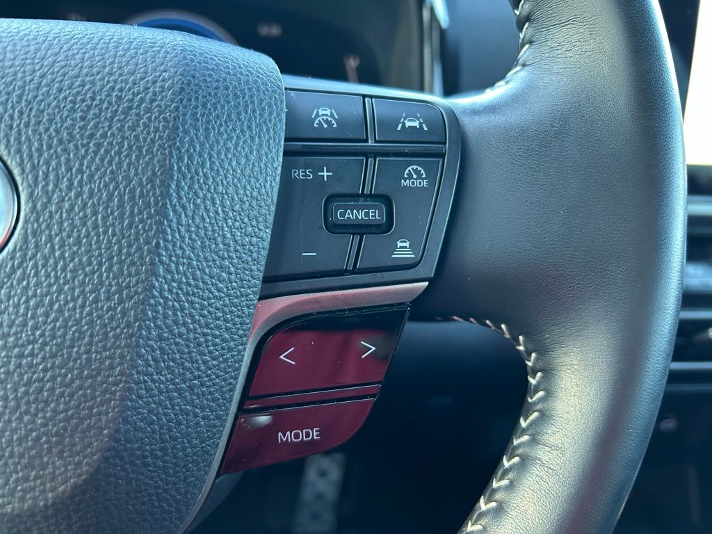 Thumbnail: 2025 Toyota Camry - 19