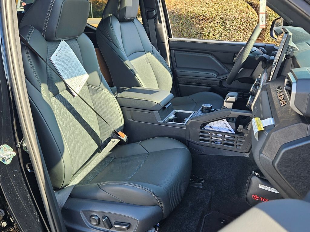 2025 Toyota Tacoma Limited - Photo 14