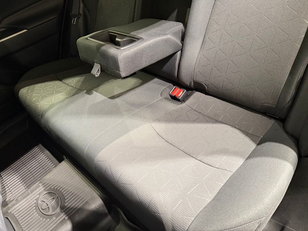 Thumbnail: 2019 Toyota RAV4 - 21