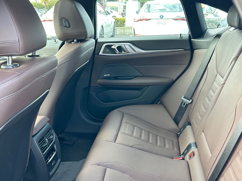 Thumbnail: 2026 BMW i4 - 30